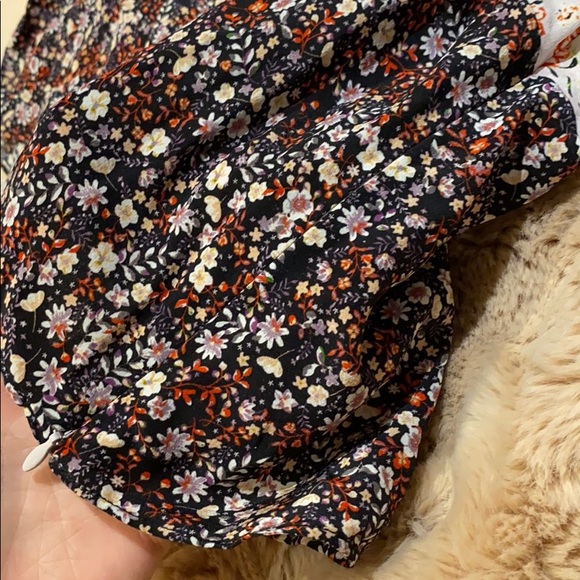 Intermix floral blouse (NEVER WORN) - Picture 6 of 6